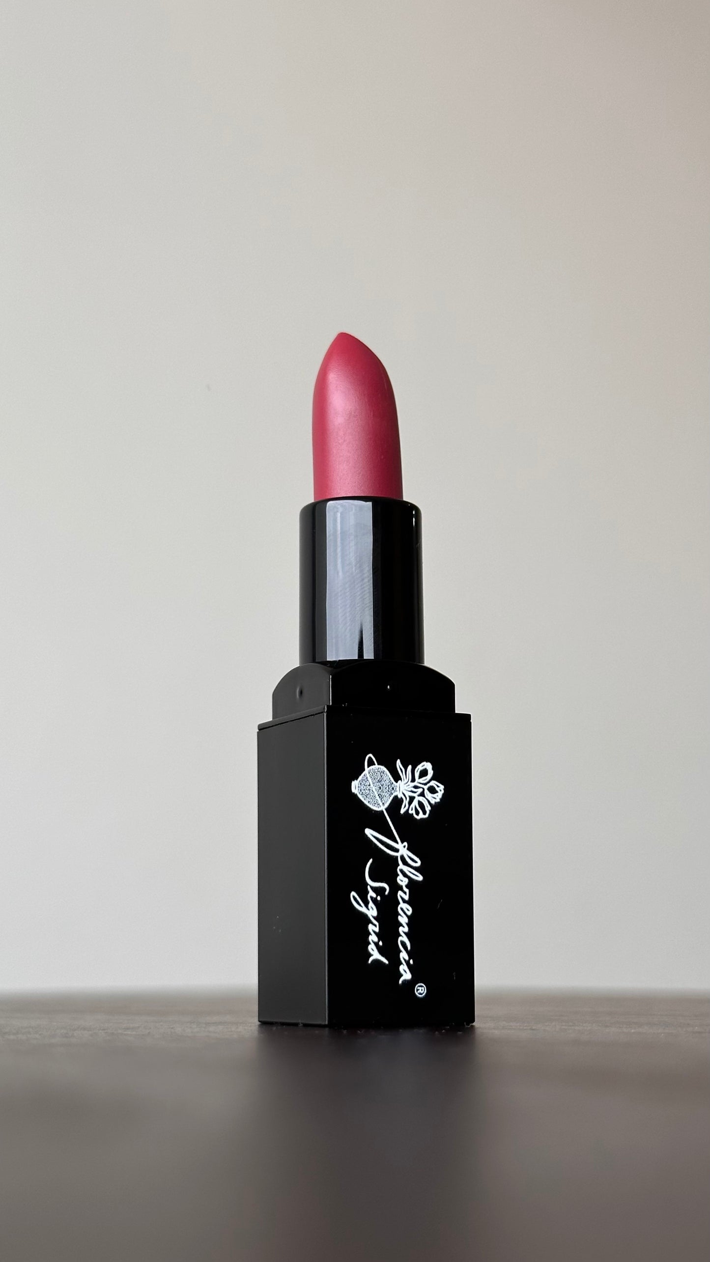 Labial en barra 03-Girlboss
